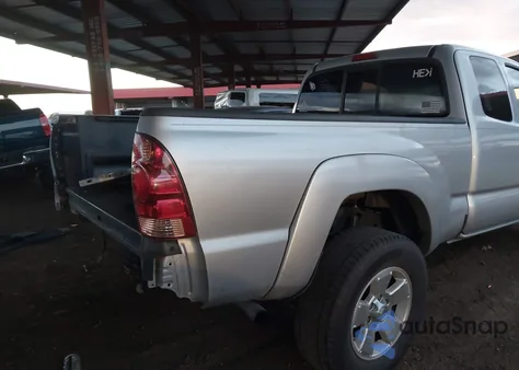 2006 Toyota Tacoma Prerunner V6 из США, поврежденный, VIN 5TETU62N76Z145476